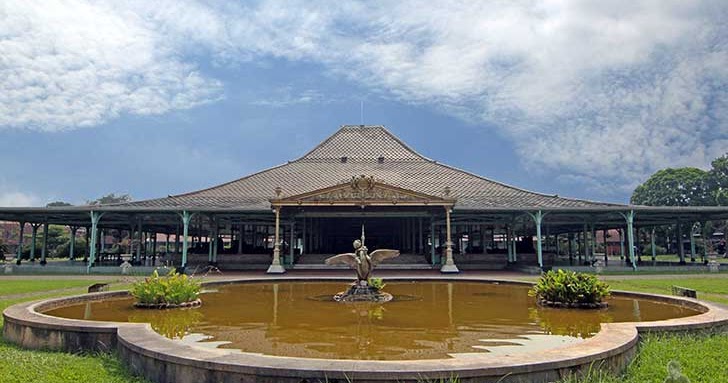 Sosok Di Balik Eloknya Arsitektur Bangunan Bersejarah di Indonesia – Thomas Karsten